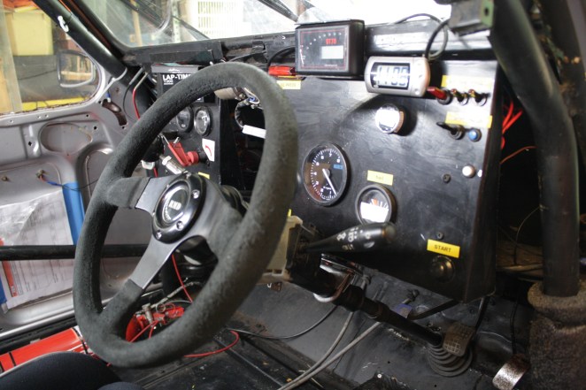 Not very 2CV-ish in here.